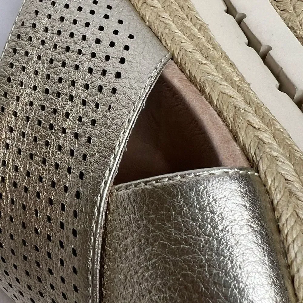 Earth modena marigold gold leather espadrille wedges size 7